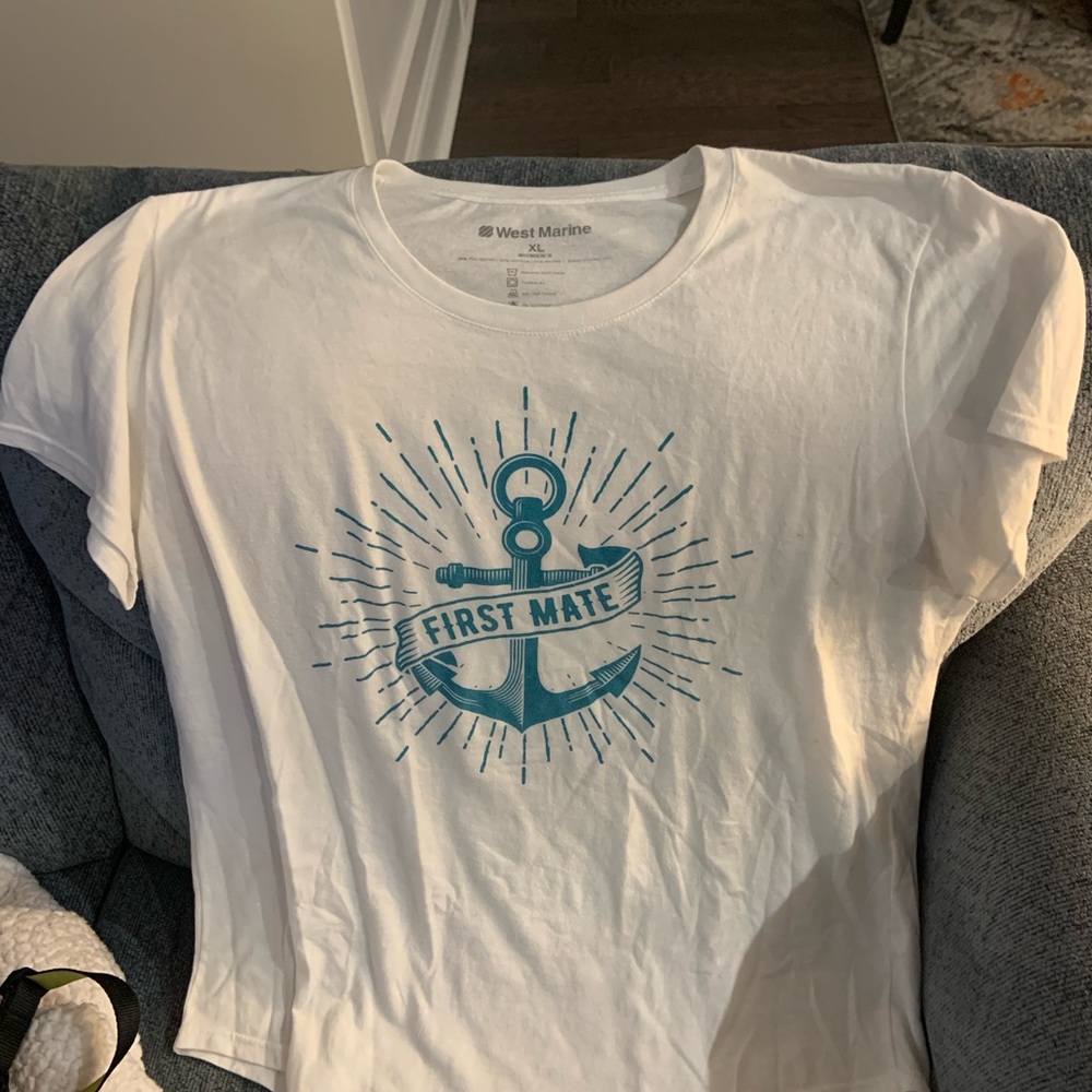 Women’s T-shirt